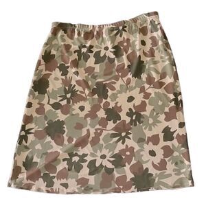 KORS By Michael KORS VTG Camouflage Floral Elastic Waist Raw Hem